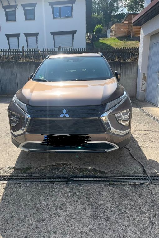 Bild des Angebotes Mitsubishi Eclipse Cross 2.4 PLUG-IN HYBRID 4WD Select ...