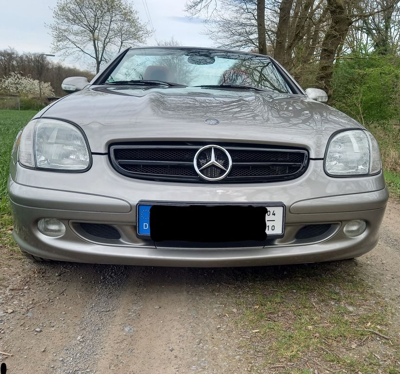 Bild des Angebotes Mercedes-Benz SLK320 -Cubanitsilber Metallic, Unfallfrei.