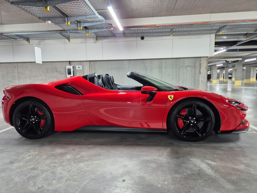 Bild des Angebotes Ferrari SF90 Spider*2025*Rosso Corsa*Lift*90 Km