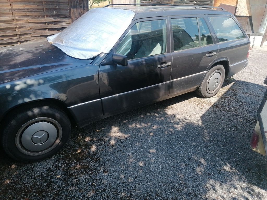 Bild des Angebotes Mercedes-Benz 230 TE