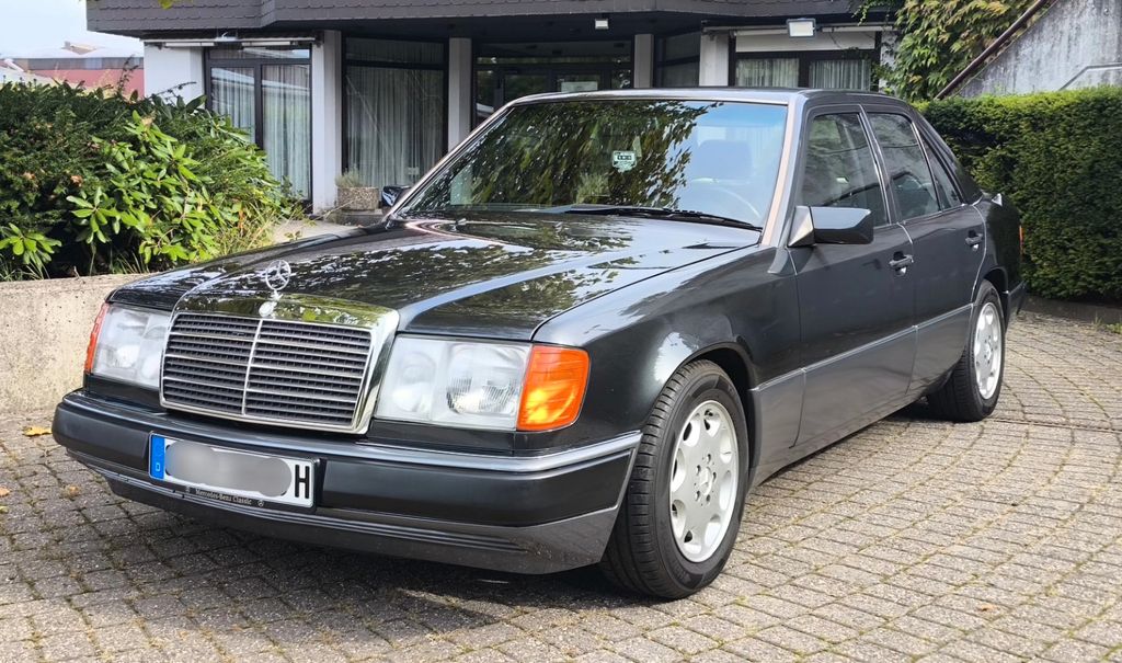 Bild des Angebotes Mercedes-Benz W124 // H-Kennz. // TÜV Neu
