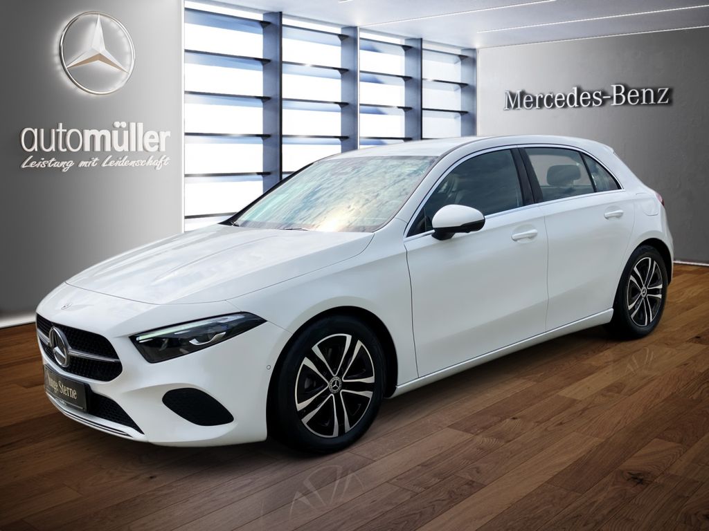 Bild des Angebotes Mercedes-Benz A 220 4M ALLRAD+AHK+DISTRONIC+MULTIB+LHZG+360°++