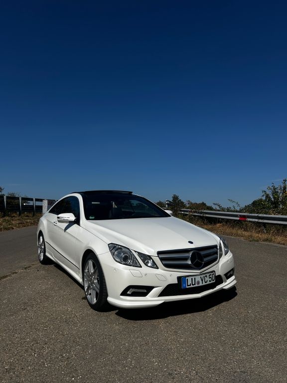 Bild des Angebotes Mercedes-Benz E 500 Coupé AMG Paket