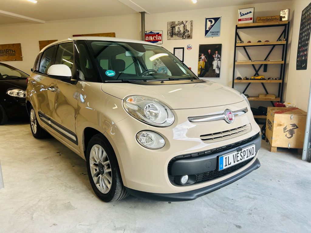 Bild des Angebotes Fiat 500L Lounge Navi Klimaauto.SHZ  Alu 7 Sitze Top