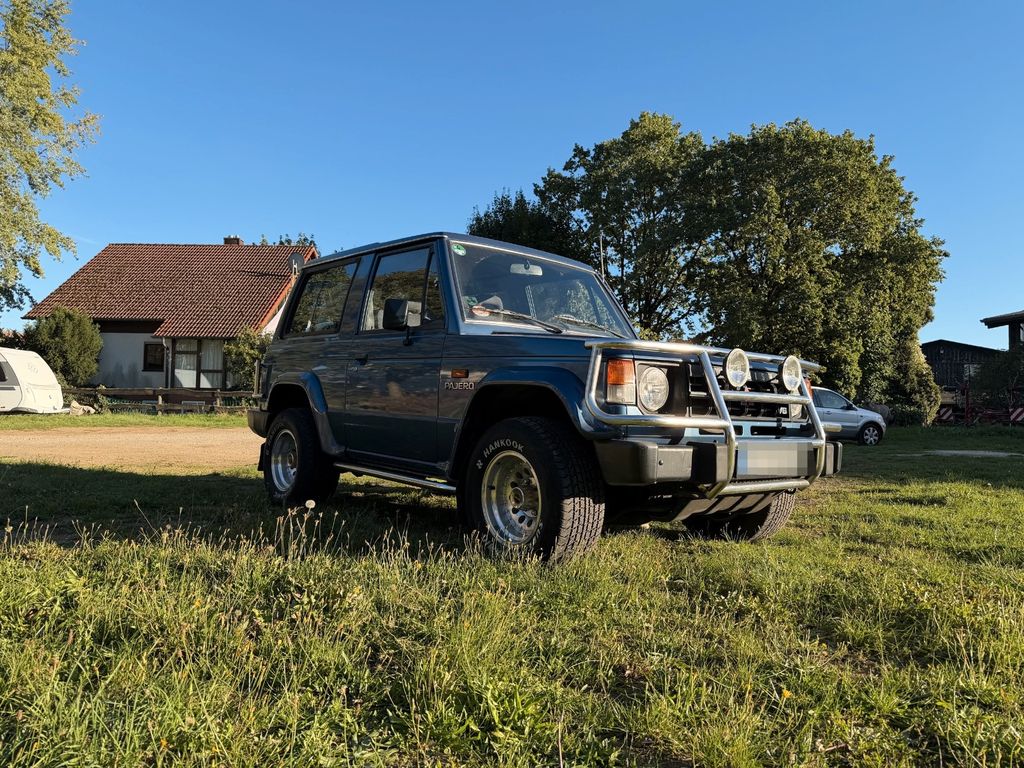 Mitsubishi Pajero L040 3.0 V6 | 106 Tkm | Zahnriemen neu
