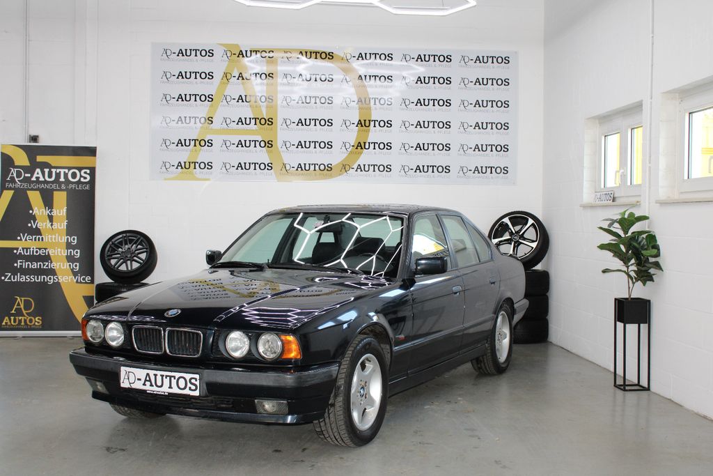 Bild des Angebotes BMW 520i+H-KENNZEICHEN+LEDER+LPG+AUTOMATIK+