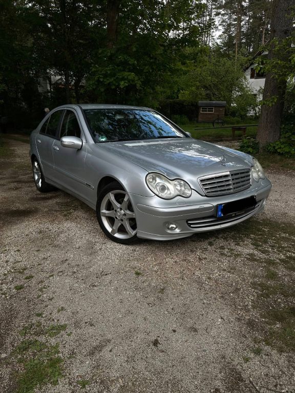 Bild des Angebotes Mercedes-Benz 200