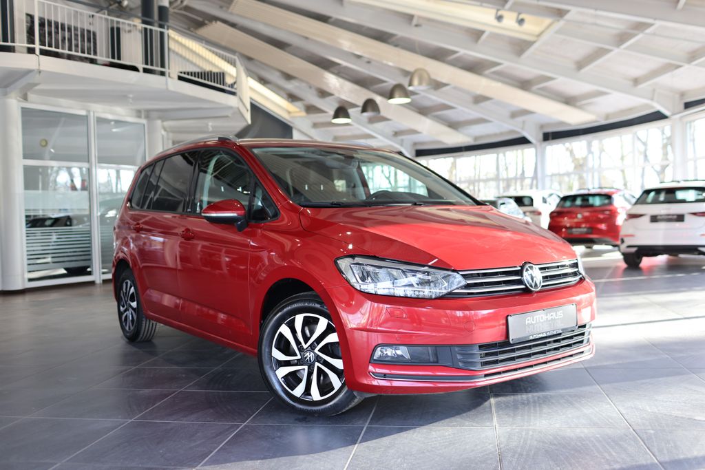 Bild des Angebotes Volkswagen Touran 2,0 TDI ACTIVE STANDHEIZUNG / CARPLAY