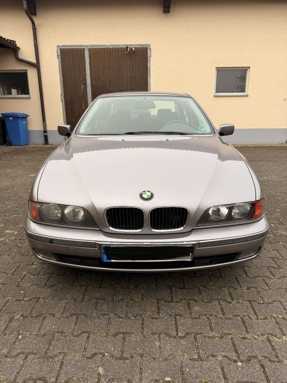 Bild des Angebotes BMW 520i