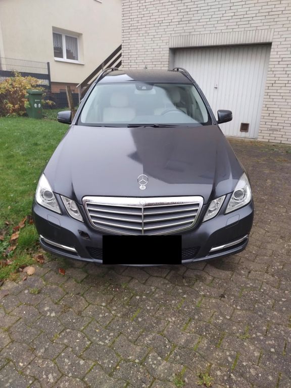 Bild des Angebotes Mercedes-Benz Mercedes E Klasse W212 E 200 CDi T BlueEFFICIENC