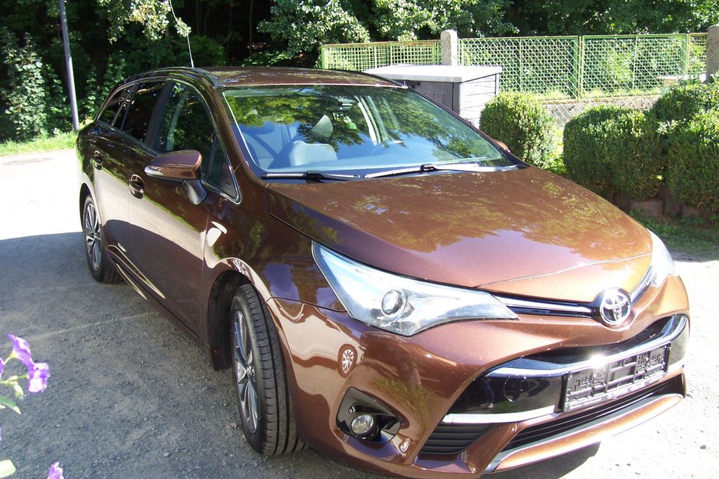 Bild des Angebotes Toyota Avensis Touring Sports Business Edition