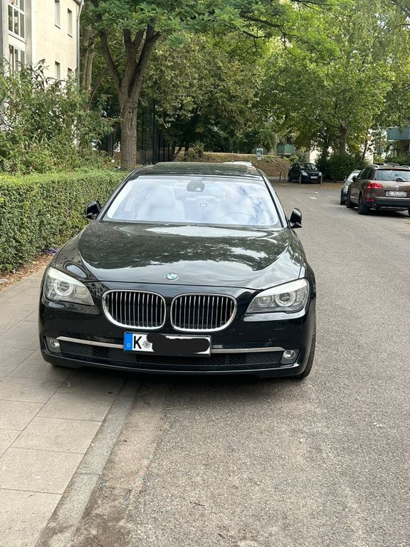 Bild des Angebotes BMW 730d - 2 Jahre TÜV