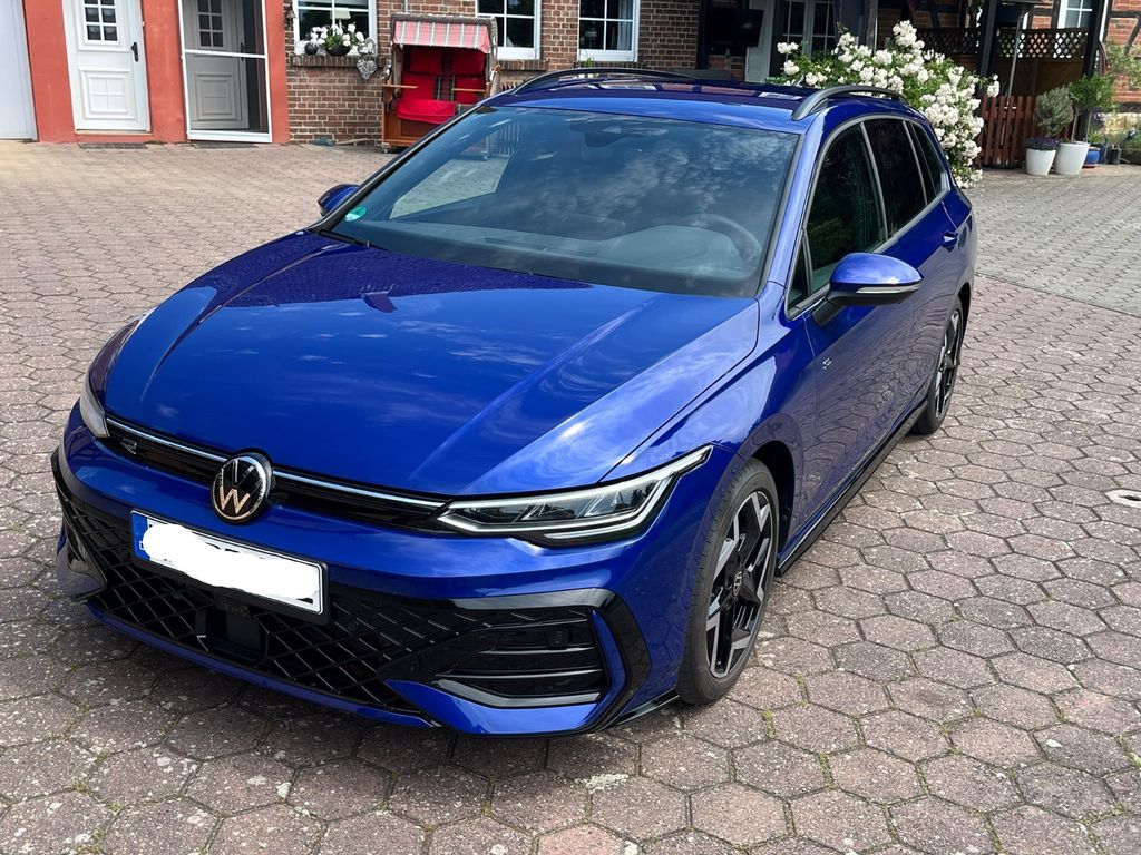 Bild des Angebotes Volkswagen Golf 1.5 eTSI 110kW DSG R-Line Variant R-Line