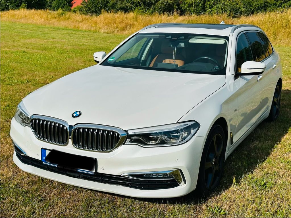 Bild des Angebotes BMW 540i xDrive Luxury Line Touring Automatik