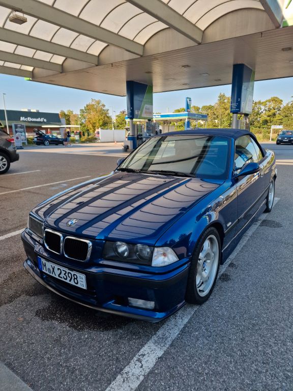 BMW 320i Cabrio, M Paket, Vollleder, Eisenmann uvm.