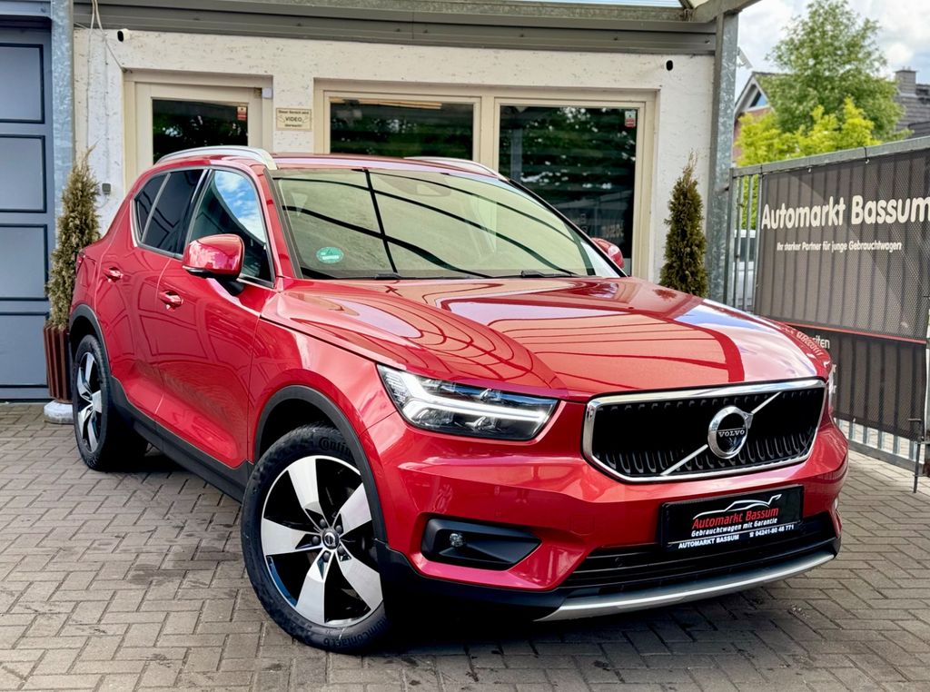 Bild des Angebotes Volvo XC 40 D4 Momentum AWD *360K*LED*HARMAN*NAVI*SHZ*