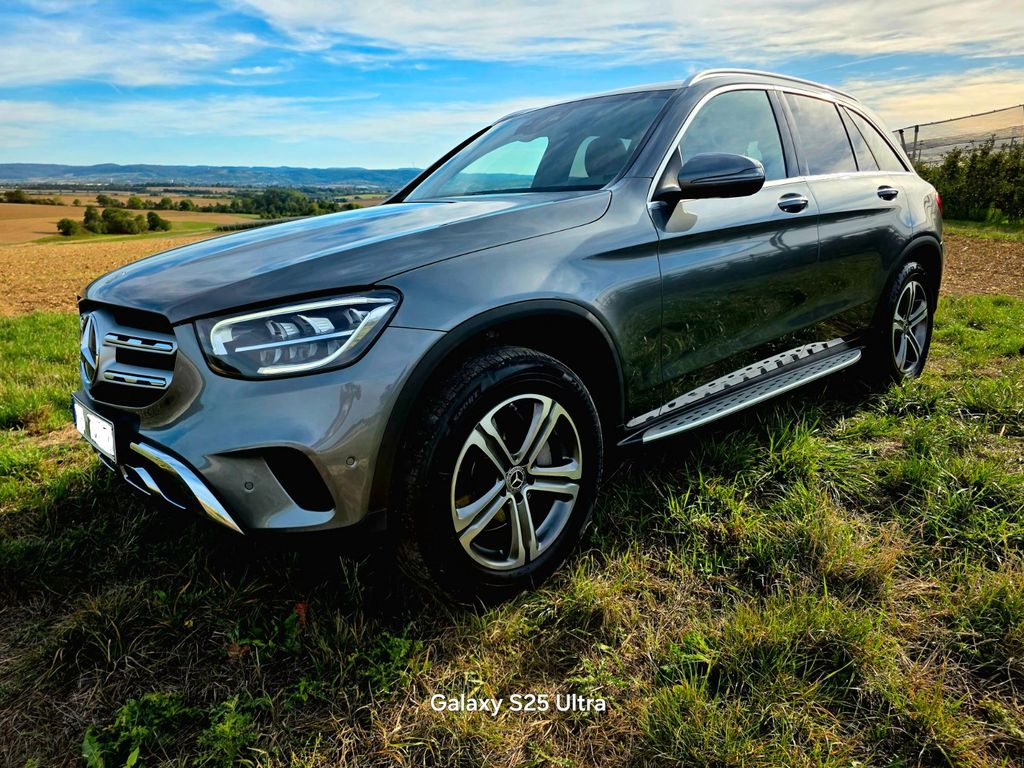 Bild des Angebotes Mercedes-Benz GLC 220 d 4MATIC Autom. AMG Line, Pano, HUD, AHK