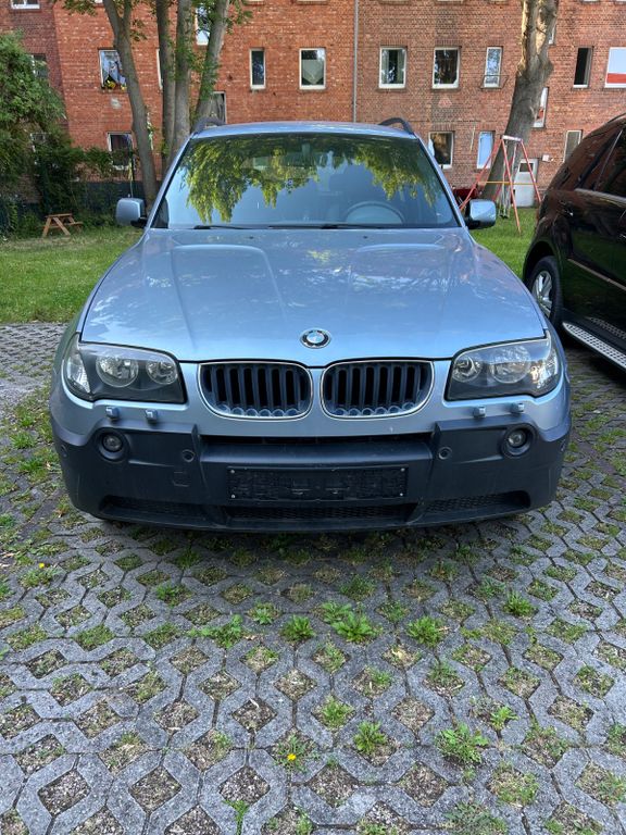 Bild des Angebotes BMW X3 3.0i -