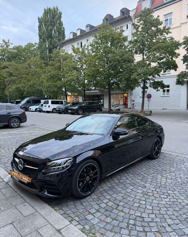 Bild des Angebotes Mercedes-Benz 220