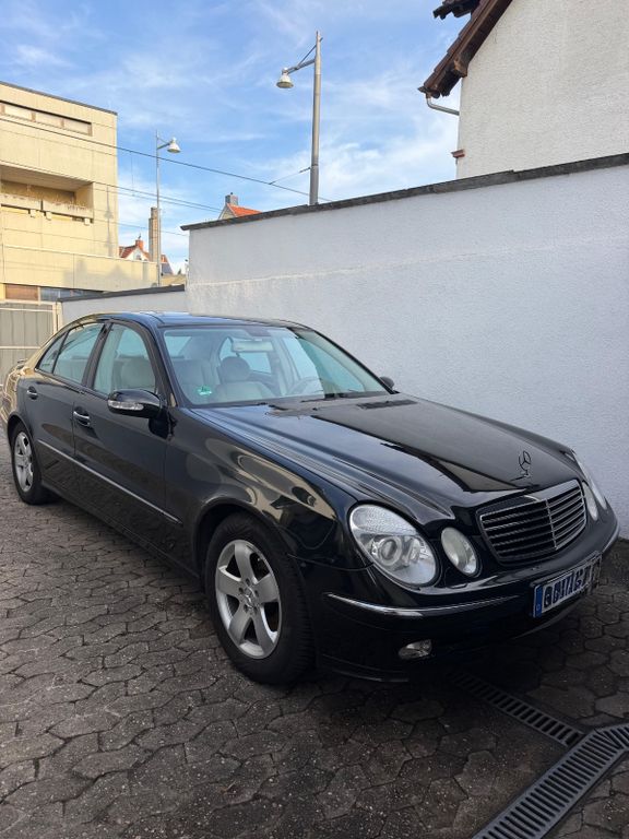 Bild des Angebotes Mercedes-Benz E 240 AVANTGARDE Avantgarde