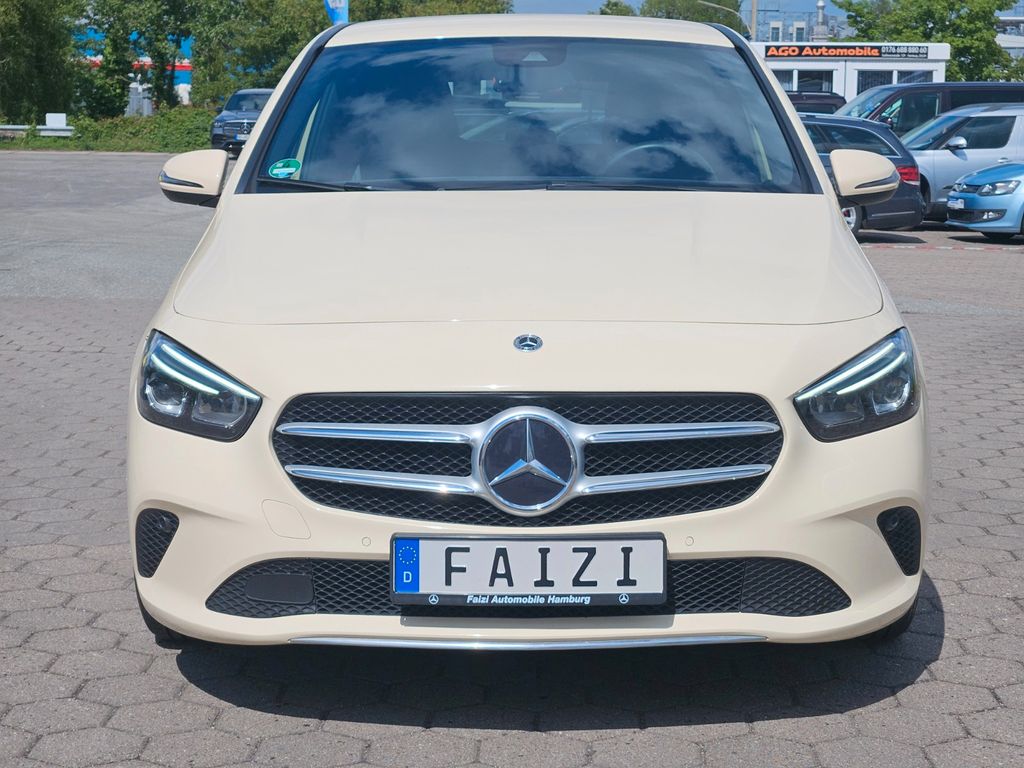Bild des Angebotes Mercedes-Benz B 180 d TOP-Zustand PDC NAVIGATION Voll-LED