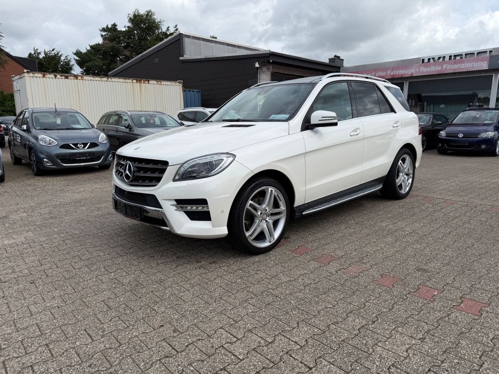 Bild des Angebotes Mercedes-Benz ML 350 BT AMG/SPORT PANO DESIGNO VOLL