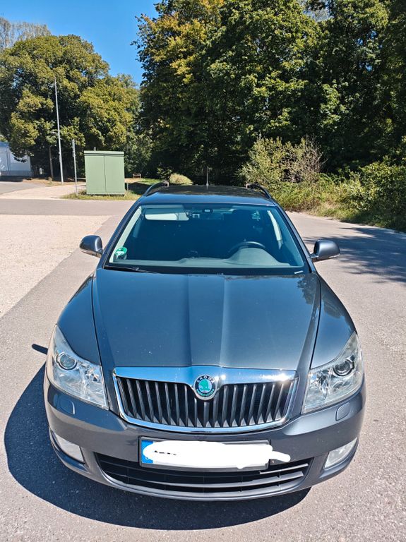 Bild des Angebotes Skoda Octavia 1.6 TDI Family Combi Family