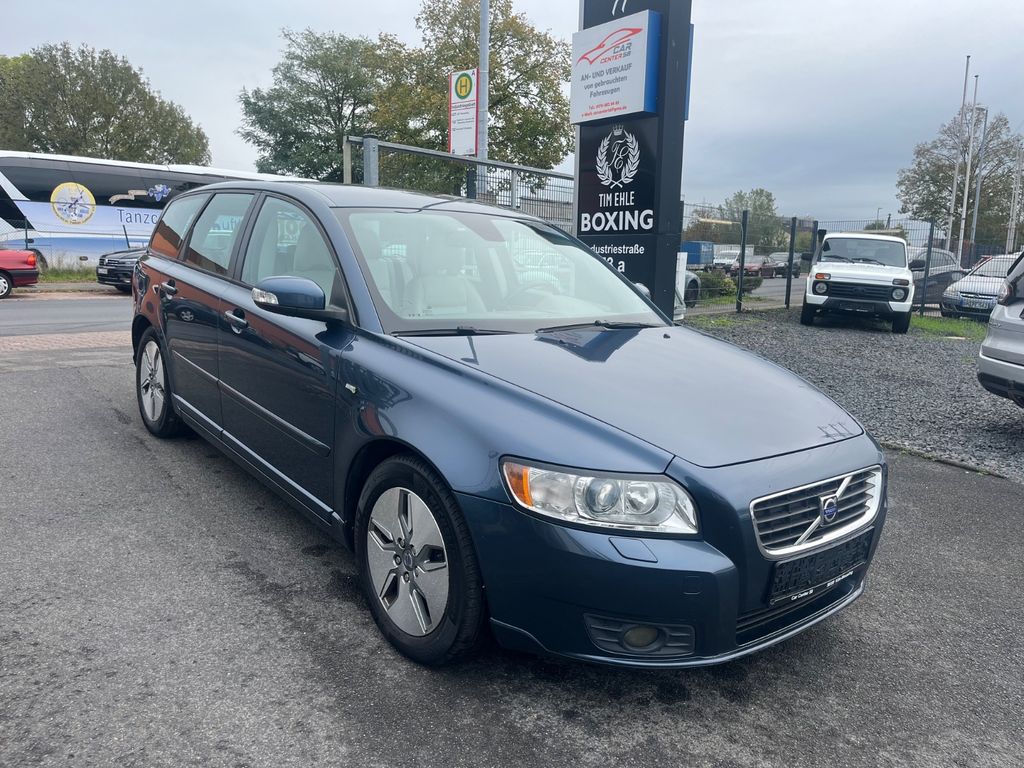 Bild des Angebotes Volvo V50 1.6 D/Leder/Si-Hz/Navi/Xenon/Keyless/Cruise/