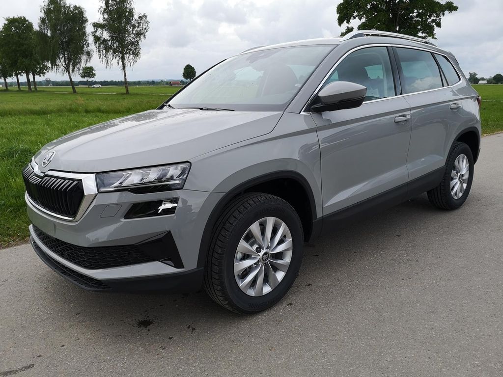 Skoda Karoq 1.5 TSI Selection DSG GV5 AHK Navi ACC