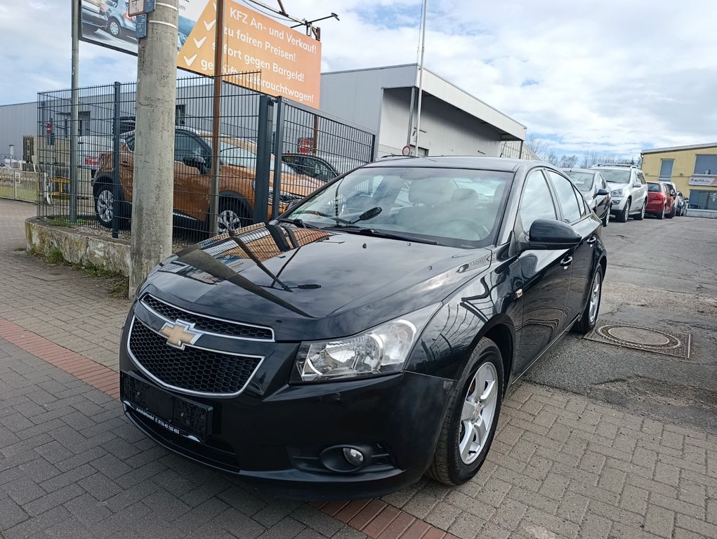 Bild des Angebotes Chevrolet Cruze LS*KLIMA*LIMO*E-FENSTER*ALUS*ISOFIX*