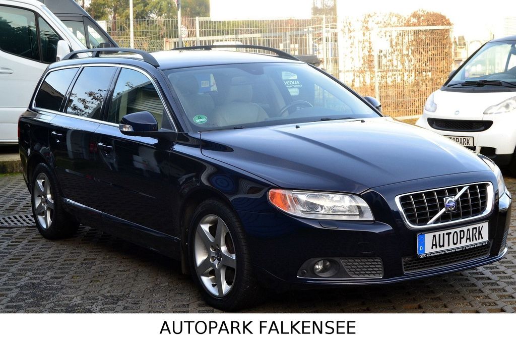 Bild des Angebotes Volvo V70 III KOMBI D5 SUMMUM+VOLLDER+AUTOMATIK+EURO4