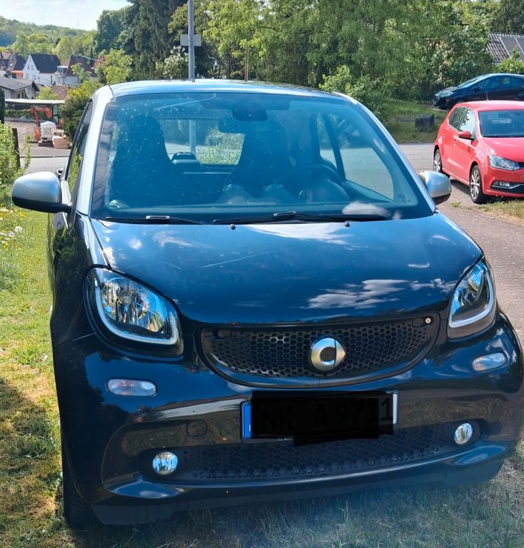 Bild des Angebotes Smart ForTwo coupé 1.0 52kW -Panoramadach,Sitzheizung.