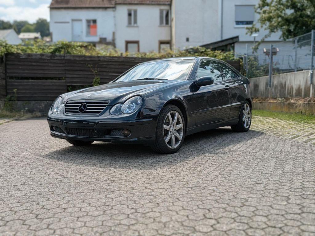 Bild des Angebotes Mercedes-Benz CLC 230 Kompressor