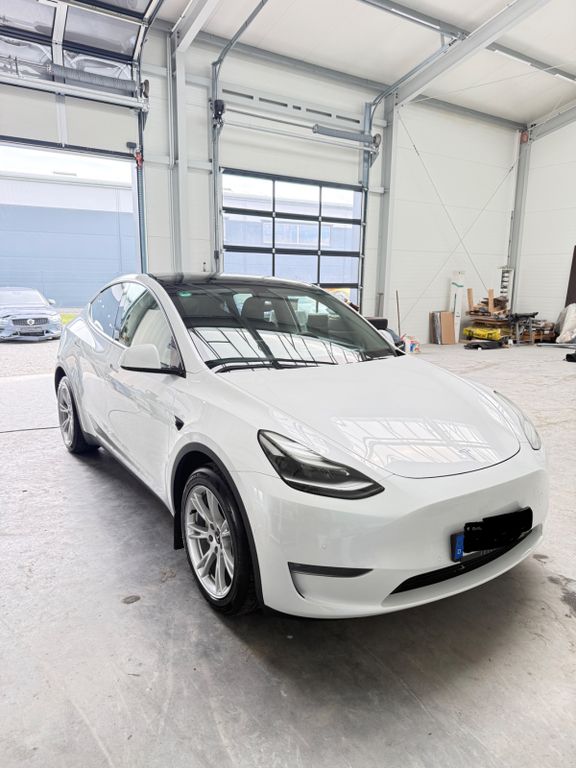 Bild des Angebotes Tesla Model Y Performance Dual Motor AWD Performance