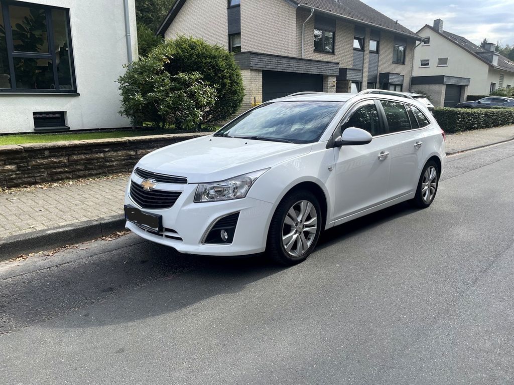 Bild des Angebotes Chevrolet Cruze 1.4 Turbo LTZ Leder Navi AHK Kamera