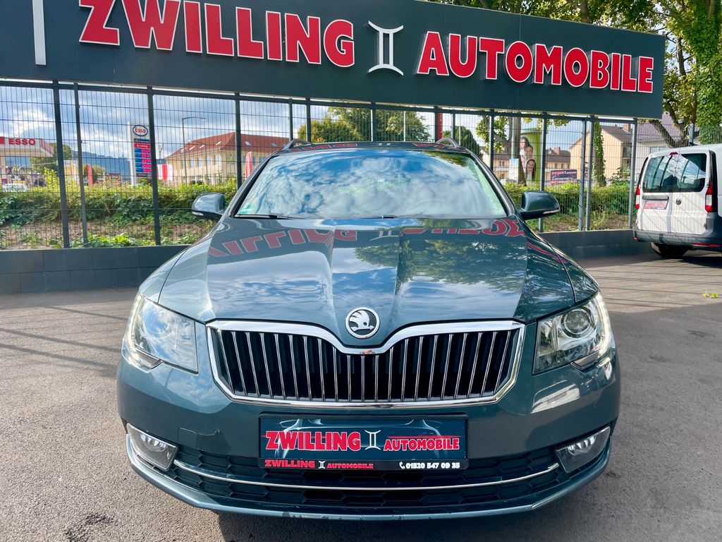 Bild des Angebotes Skoda Superb Combi Exclusive/2.HAND/DSG/LED/PDC