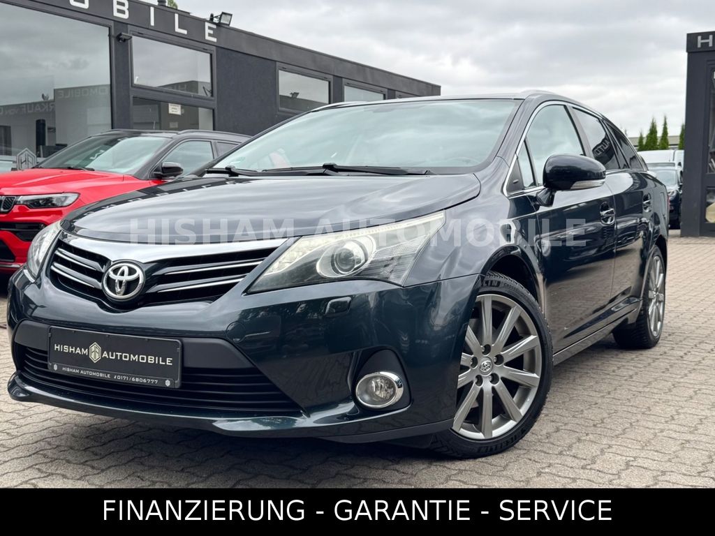 Bild des Angebotes Toyota Avensis Kombi Executive/NAVI/CAM/AHK/PANO/XENON