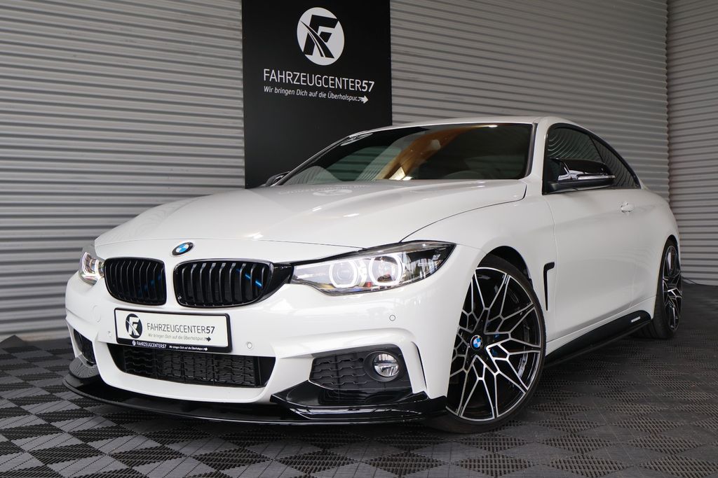 Bild des Angebotes BMW 430i Coupé M-PERFORMANCE/HIFI/CARPLAY/KAMERA/20"