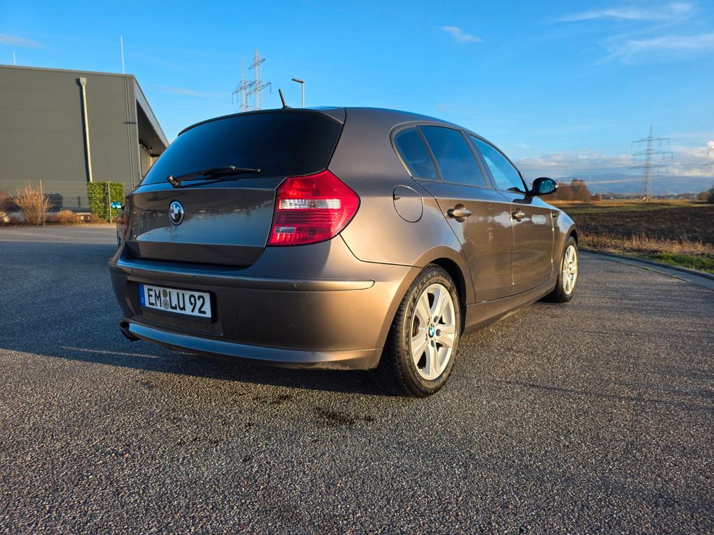 Bild des Angebotes BMW 120i -