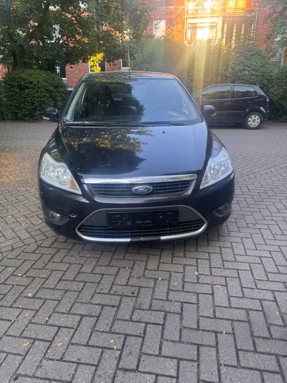 Bild des Angebotes Ford Focus 1,8 Ghia Ghia