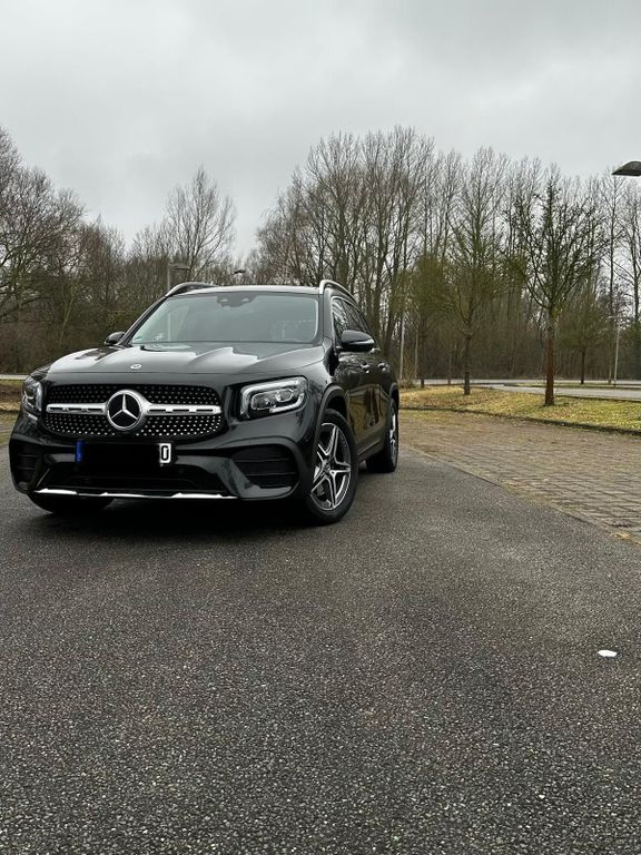 Bild des Angebotes Mercedes-Benz GLB 250 4MATIC *AMG LINE *ALCANTARA *Zustand Top