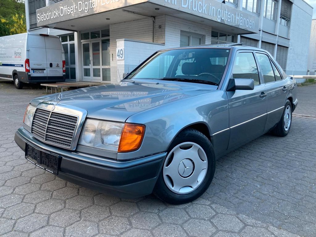 Bild des Angebotes Mercedes-Benz 230 AUTOMATIK 2.HAND SCHIEBEDACH SERVO ZV