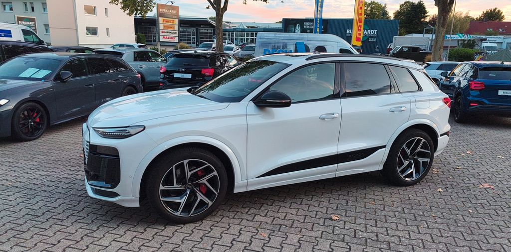 Bild des Angebotes Audi SQ6 Panoschiebe Headup 8-fach bereift
