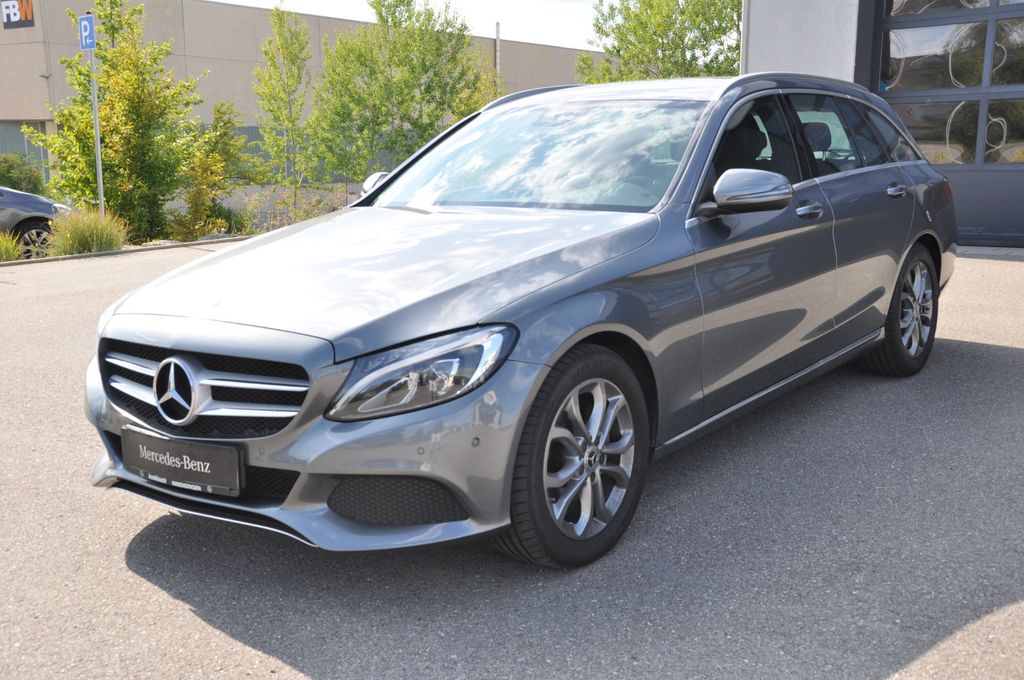 Bild des Angebotes Mercedes-Benz C 200d LED AHK LED Navi