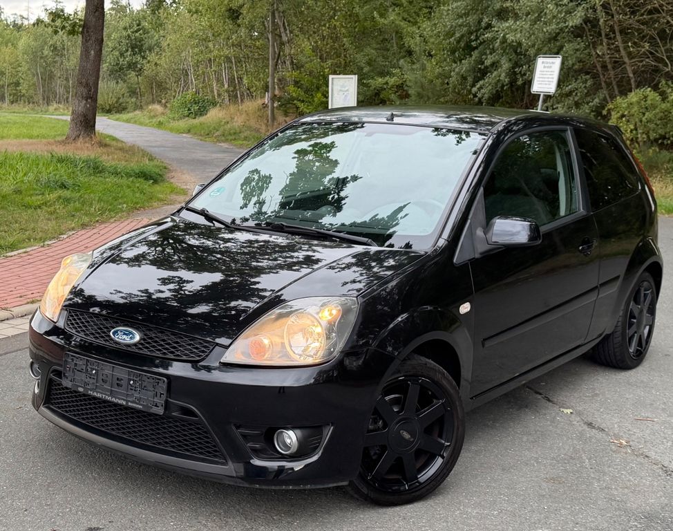 Bild des Angebotes Ford Fiesta 1,3 Black Magic Black Magic *TÜV NEU*