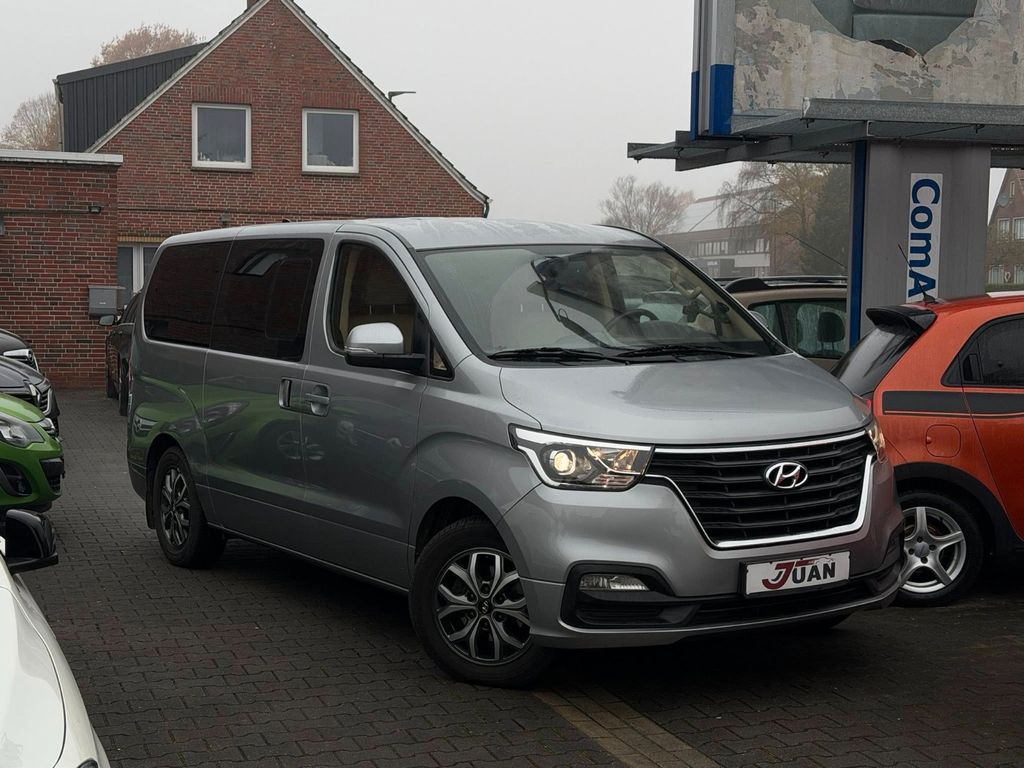 Hyundai H-1 Travel Premium/AUTOMATIK/NAVI/KAMERA/8 Sitze
