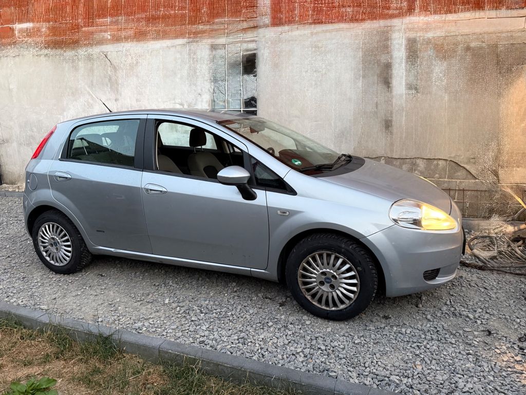 Bild des Angebotes Fiat Grande Punto 1.2 8V Dynamic Dynamic