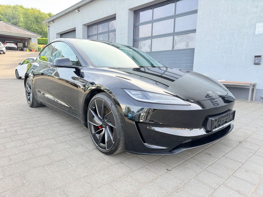 Tesla Model 3 Performance Highland | *Black*