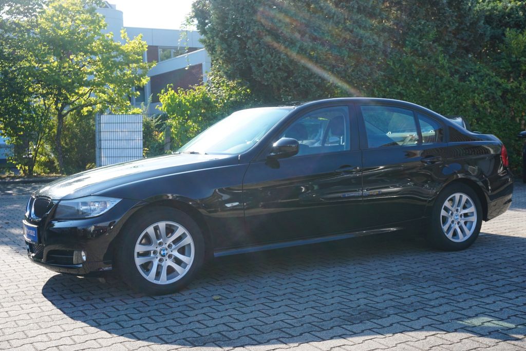Bild des Angebotes BMW 316 3 Limousine 316 d KLIMA EURO5 SCHECKHEFT
