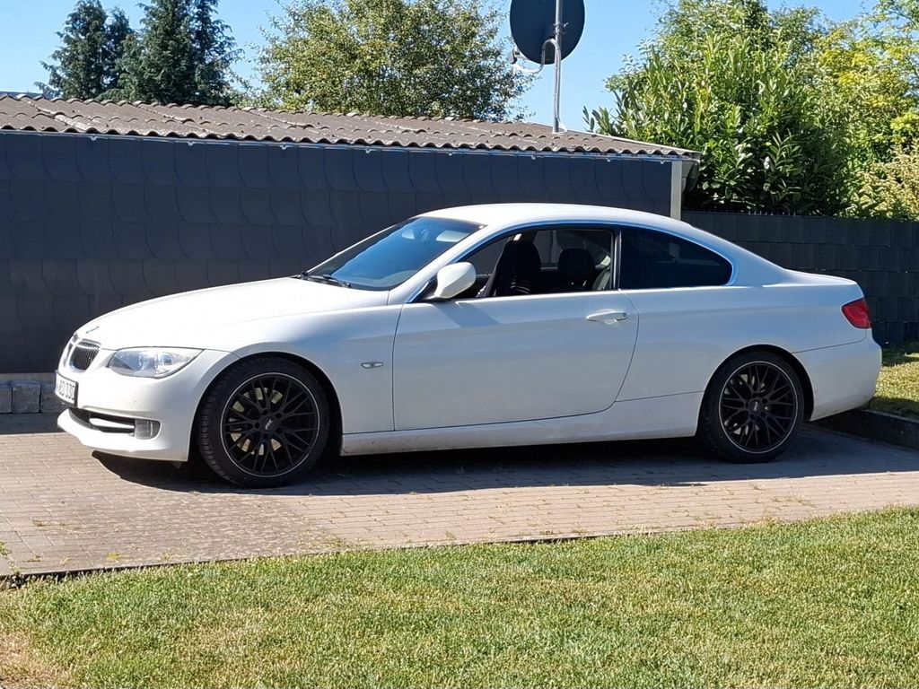 Bild des Angebotes BMW 330i Coupé - E92 N53
